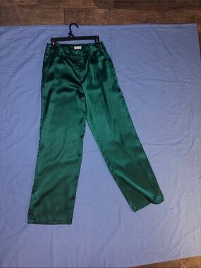 Tea n Cup Emerald Green Satin Pants